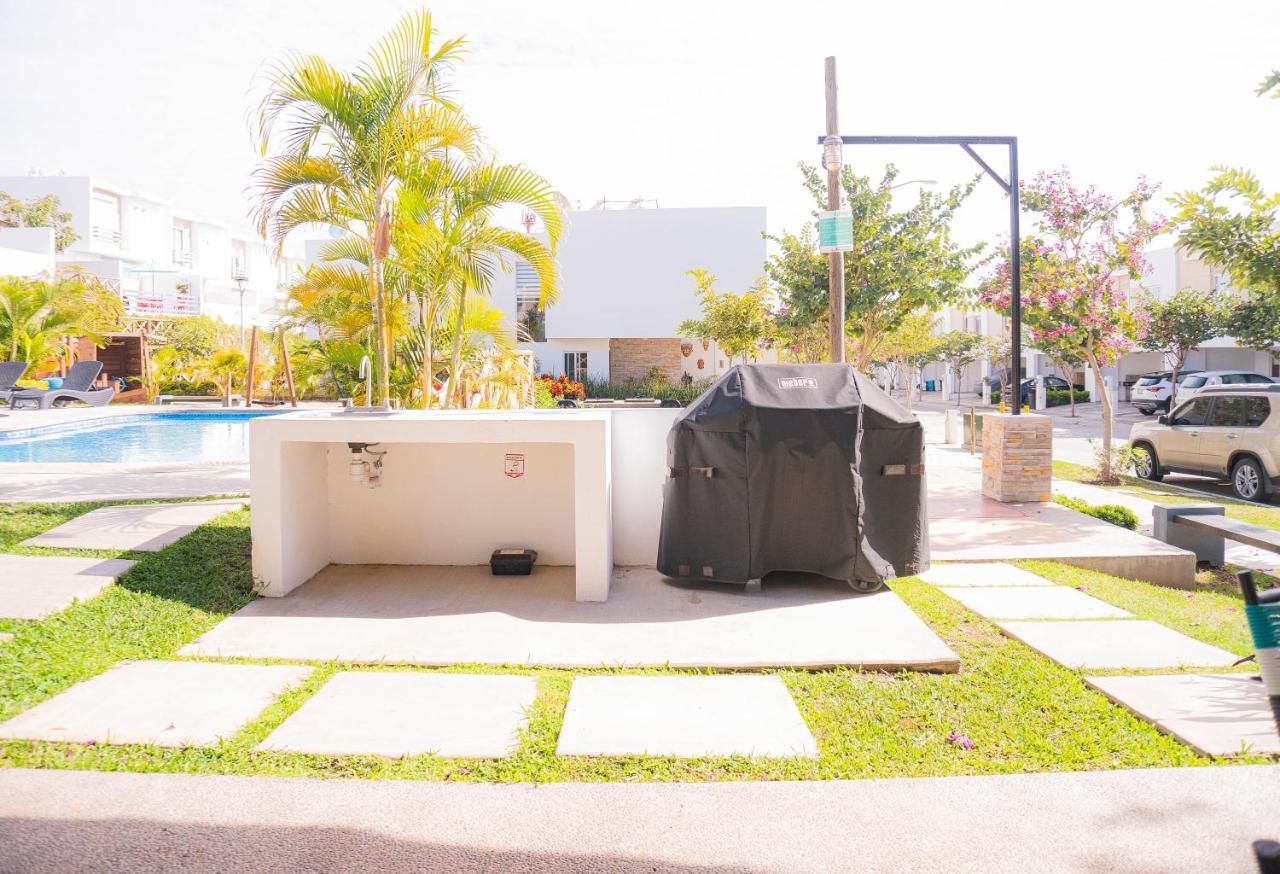 Casa En Privada Frente A La Playa Con Alberca! Villa มาซาตลัน ภายนอก รูปภาพ