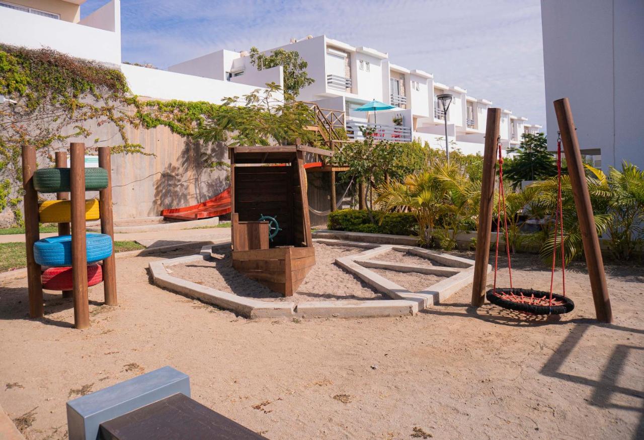 Casa En Privada Frente A La Playa Con Alberca! Villa มาซาตลัน ภายนอก รูปภาพ