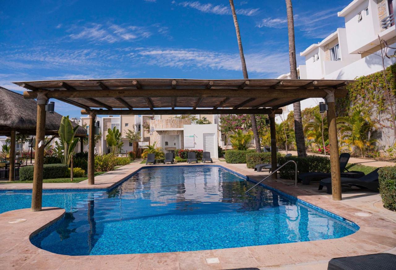 Casa En Privada Frente A La Playa Con Alberca! Villa มาซาตลัน ภายนอก รูปภาพ