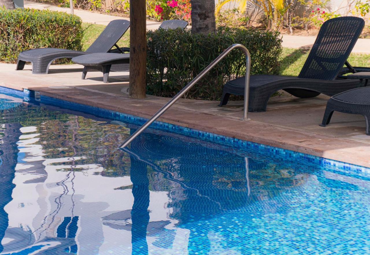 Casa En Privada Frente A La Playa Con Alberca! Villa มาซาตลัน ภายนอก รูปภาพ